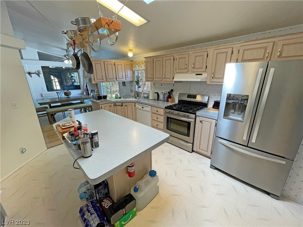 710 Bunarch Road Pahrump, NV 89060 - Photo 15 of 55
