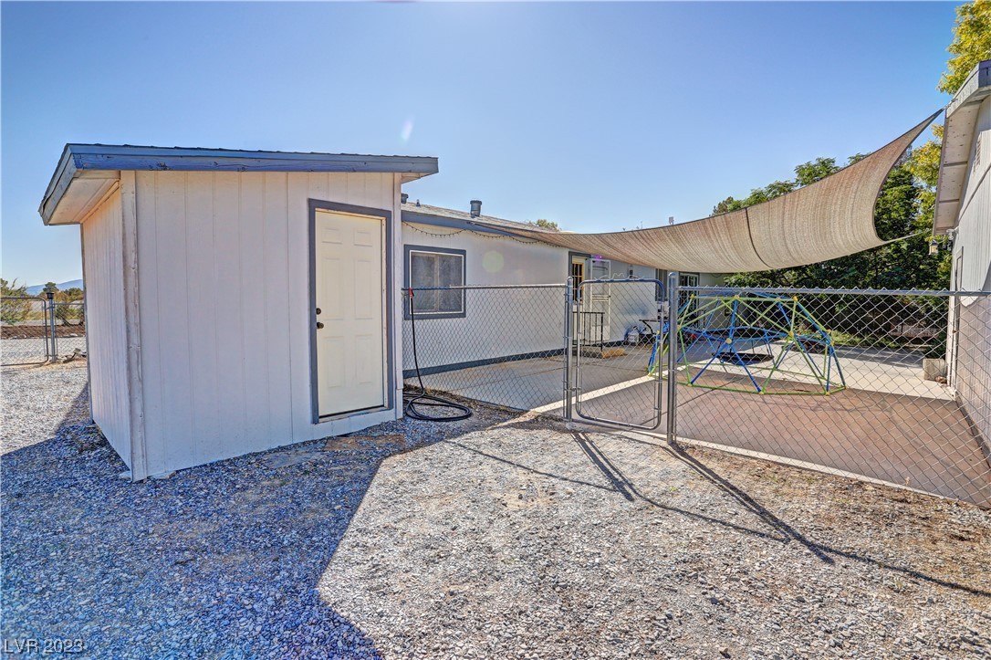 710 Bunarch Road Pahrump, NV 89060 - Photo 7 of 55