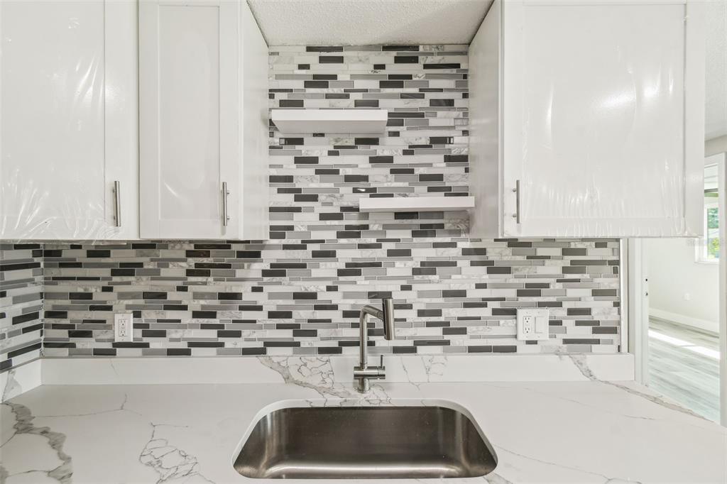 10831 Manchester Road Port Richey, FL 34668 - Photo 15 of 41 Gallery Image 15