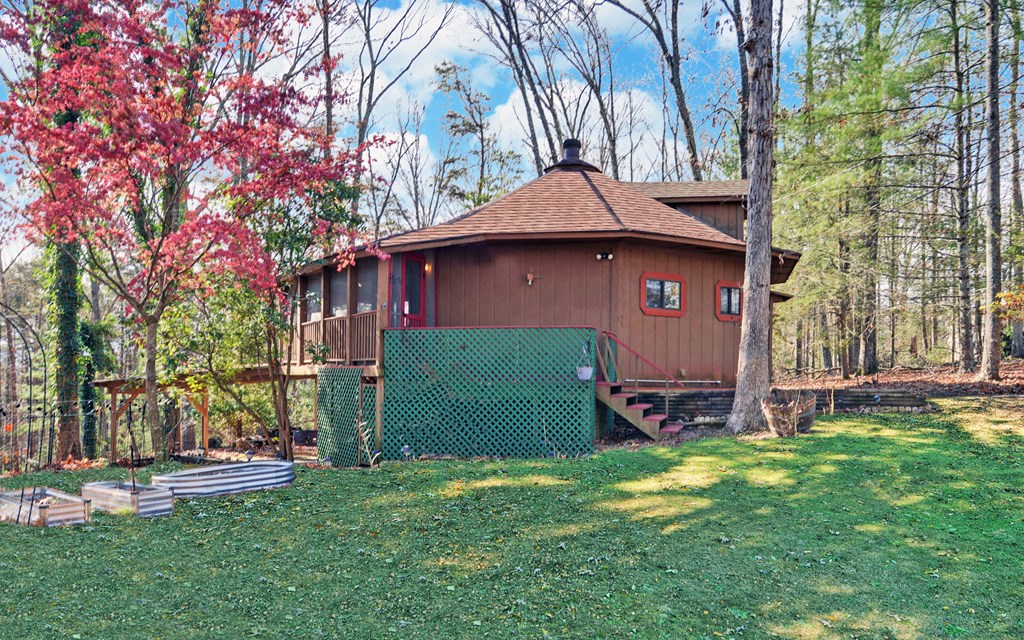 15 Trails End Road Blue Ridge, GA 30513 - Photo 27 of 46 a front view of a house with garden