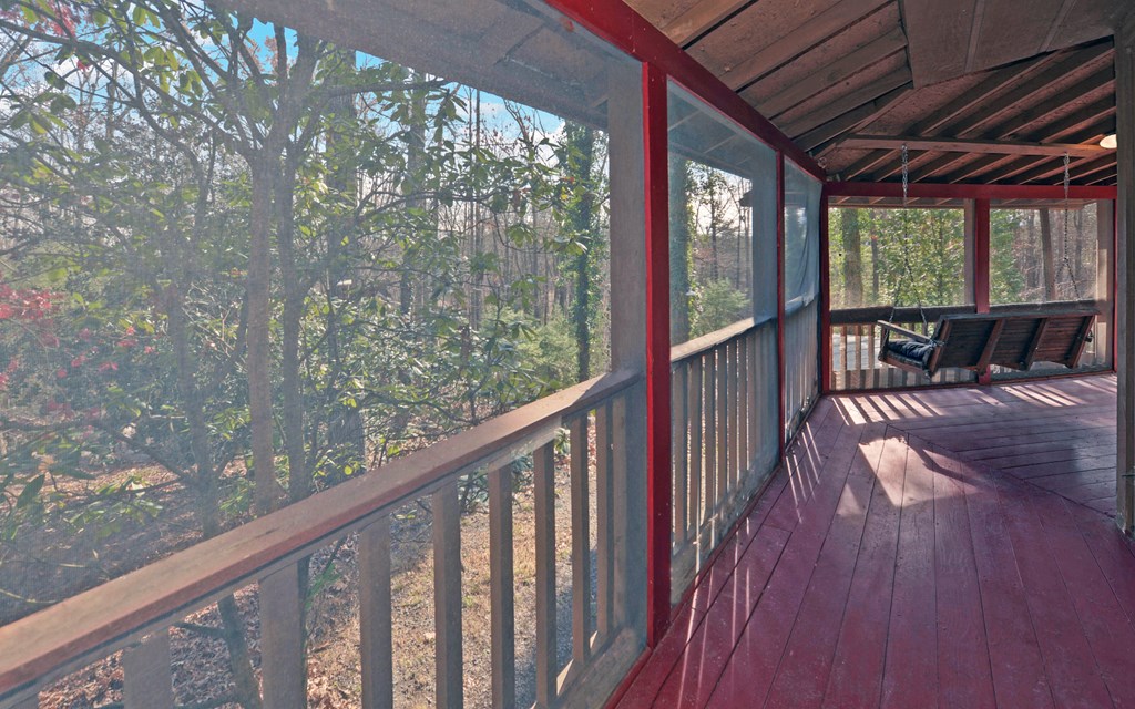 15 Trails End Road Blue Ridge, GA 30513 - Photo 31 of 46 a view of balcony with couch