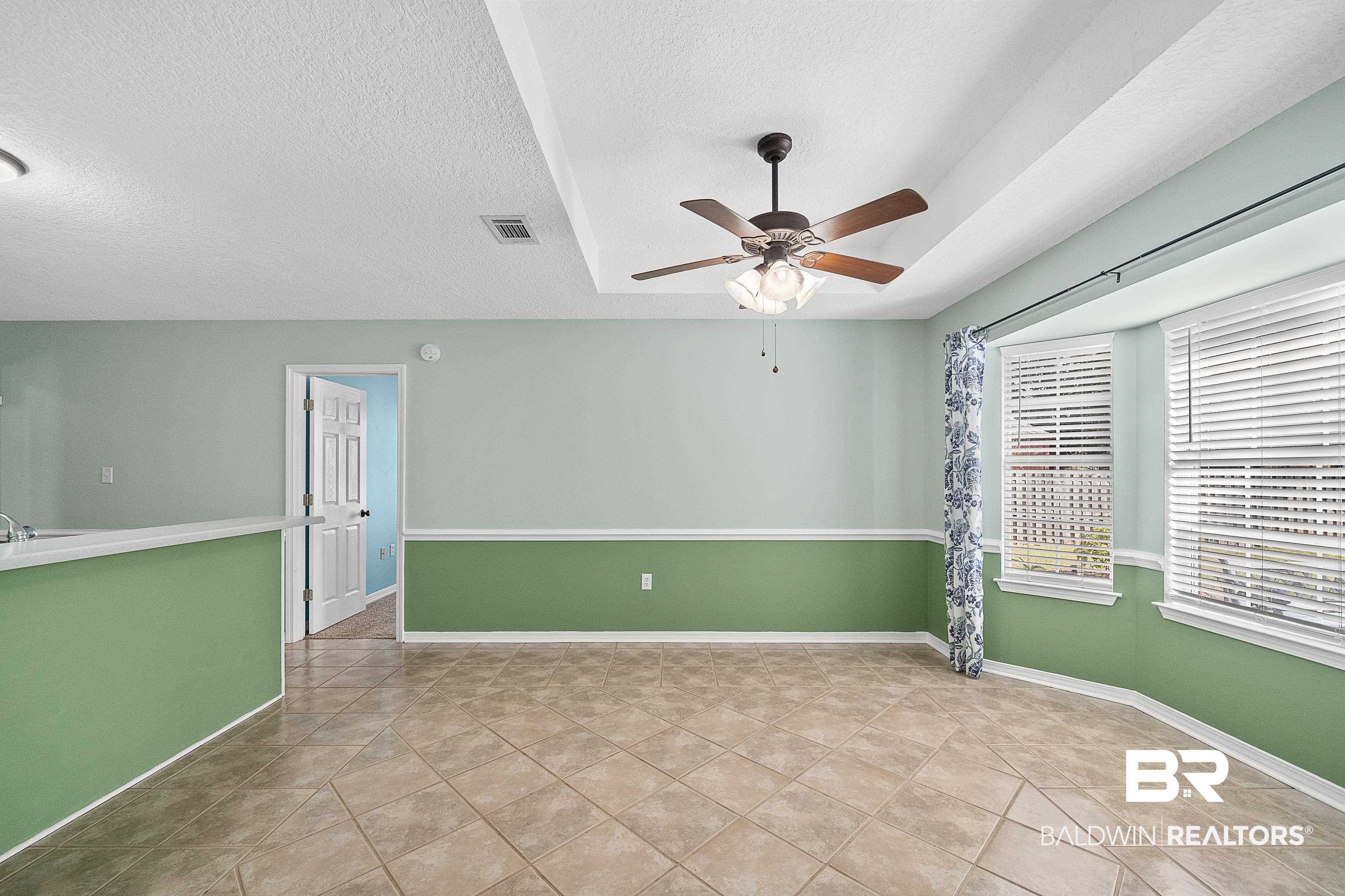 117 Pennbrooke Loop Foley, AL 36535 - Photo 10 of 35 Breakfast Bar
