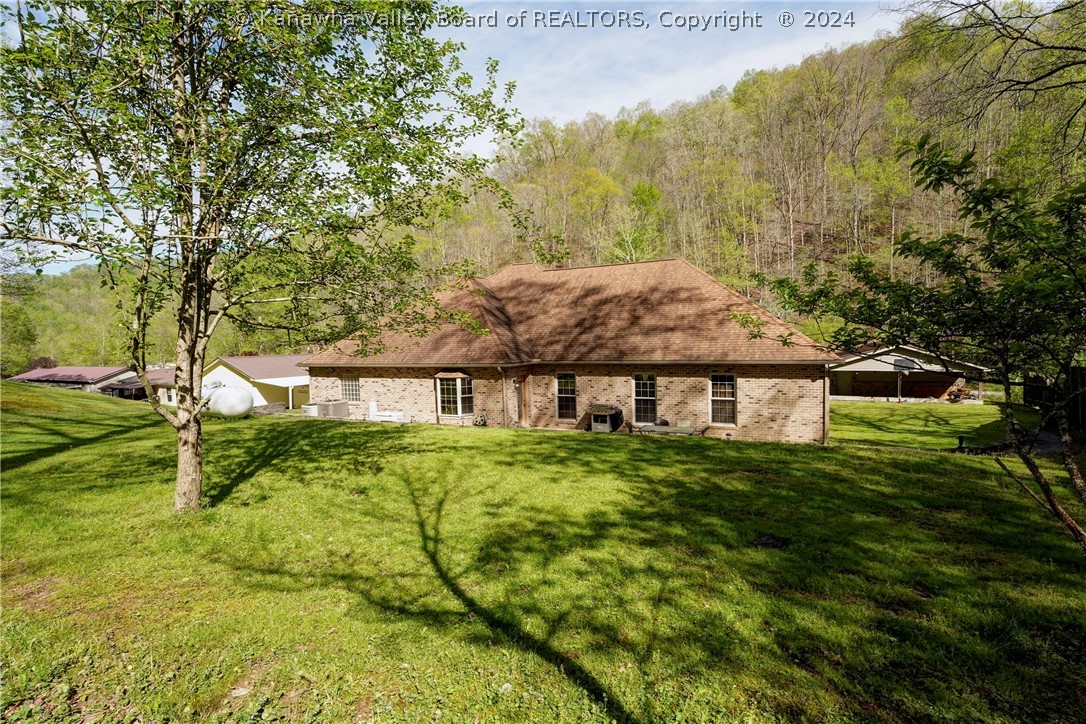 970 Ed Stone Branch Road Chapmanville, WV 25508 - Photo 22 of 40 Gallery Image 22