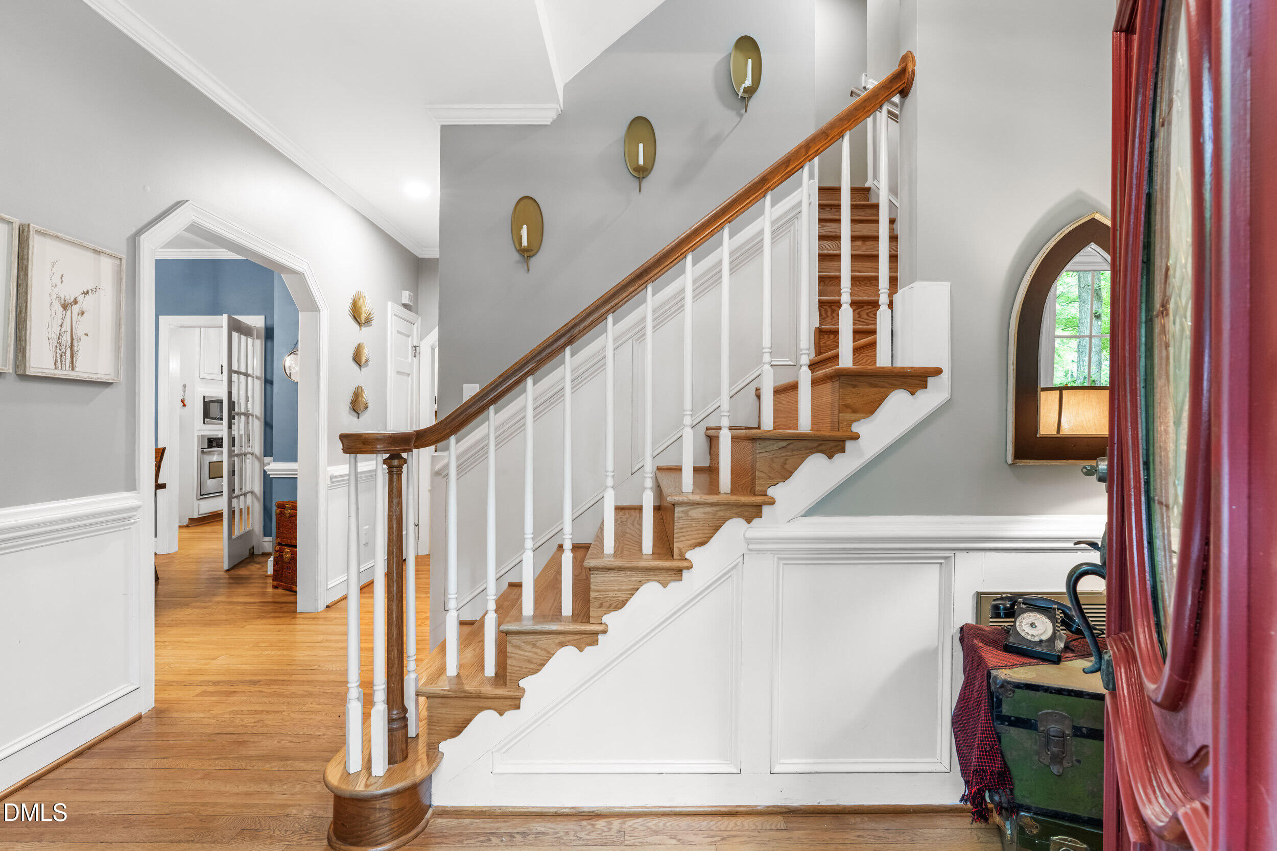 5425 North Hawthorne Way Raleigh, NC 27613 - Photo 5 of 51