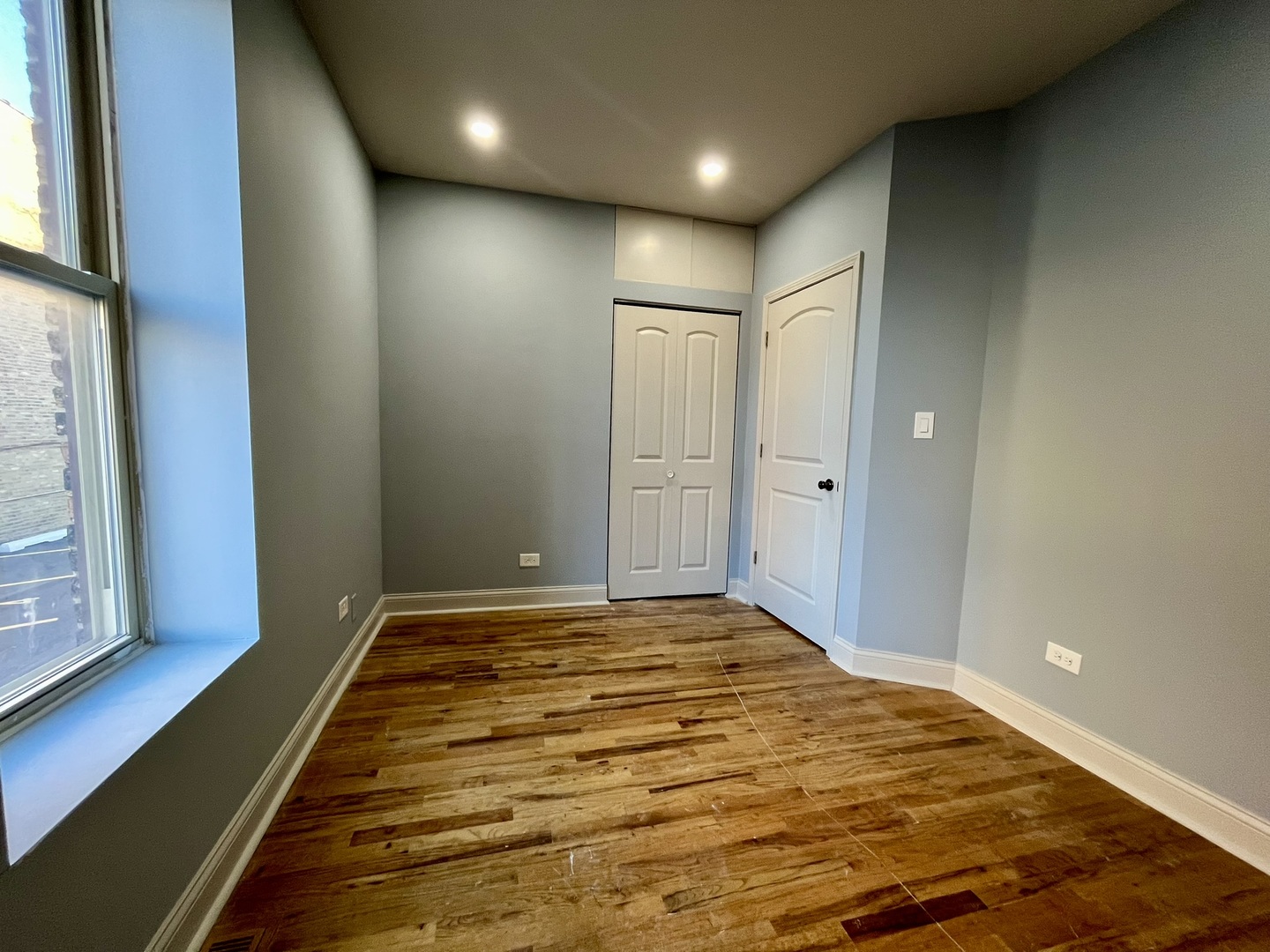 1446 West Irving Park Road, Unit 1 Chicago, IL 60613 - Photo 14 of 45 a view of an empty room