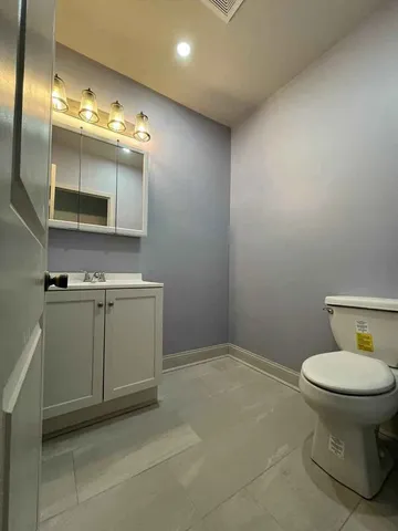 $4,950 | 1446 West Irving Park Road, Unit 1, Chicago, IL 60613