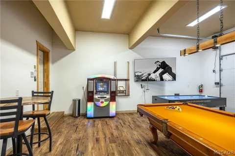 $1,499,000 | 325 Stony Creek Road, Big Bear Lake, CA 92315