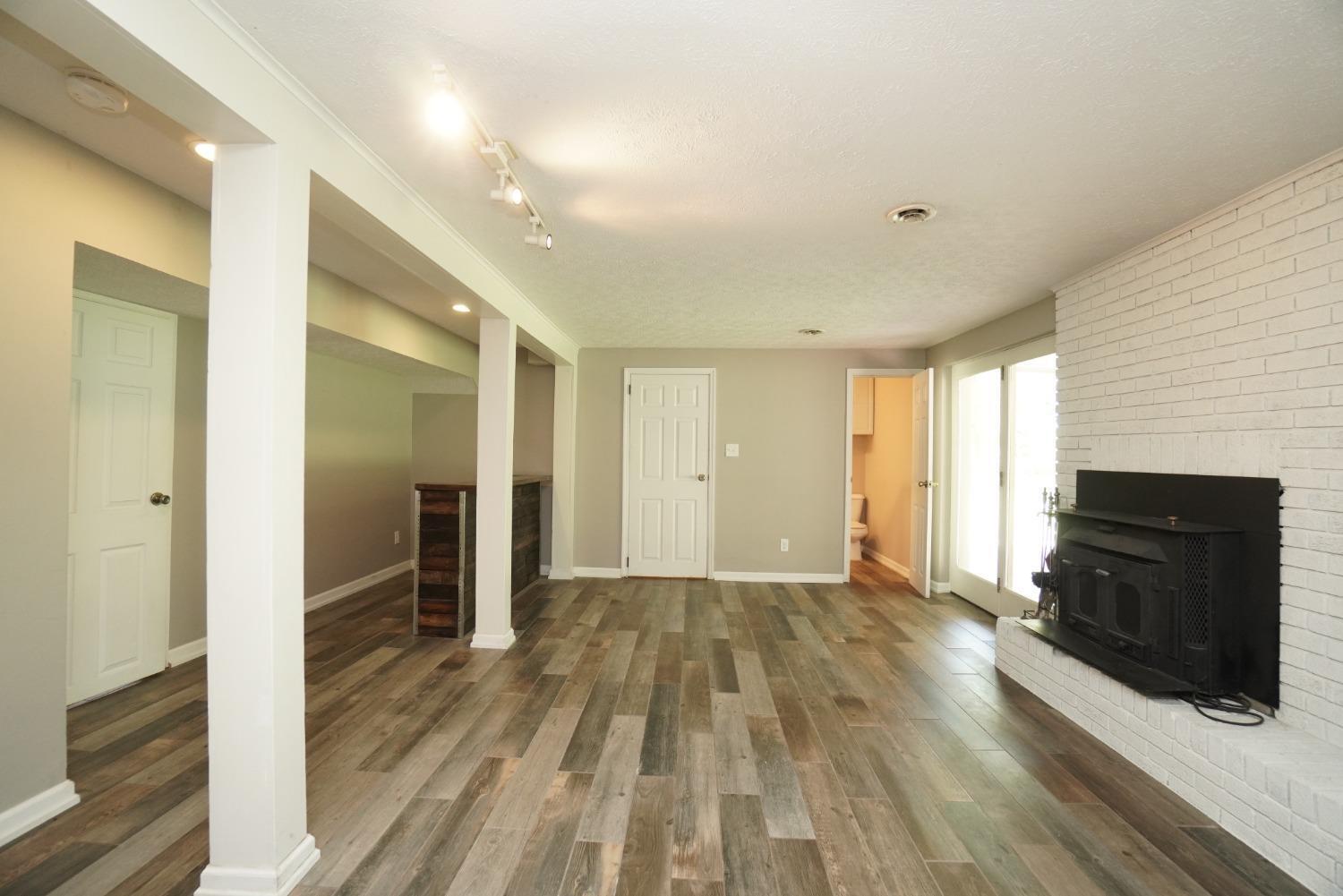 2566 Cross Country Road Beavercreek, OH 45431 - Photo 24 of 50