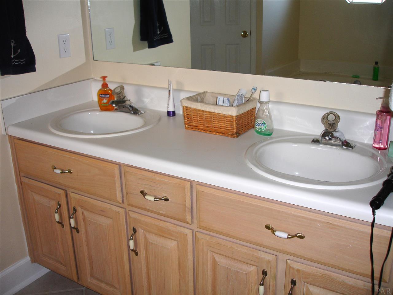 4308 Bayou Ridge Drive Pace, FL 32571 - Photo 8 of 10 Gallery Image 8