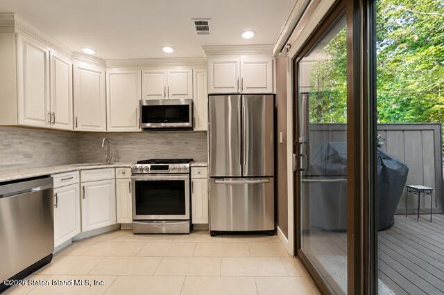 8 Rumson Road Staten Island, NY 10314 - Photo 4 of 29 image5