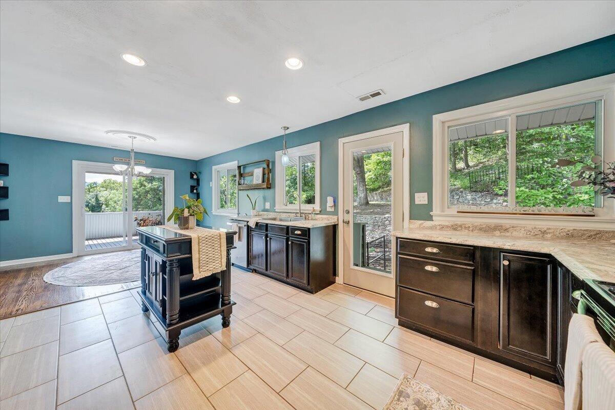 2801 Edgewood Street Southwest Roanoke, VA 24015 - Photo 57 of 60 23-MIB05643