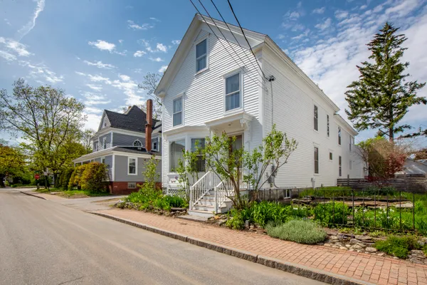 $775,000 | 25 School Street, Brunswick, ME 04011