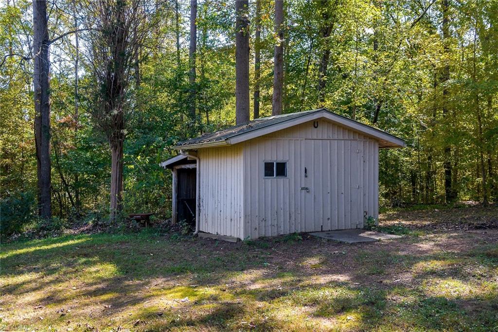 302 Hunt Road Lexington, NC 27292 - Photo 23 of 30 Gallery Image 23