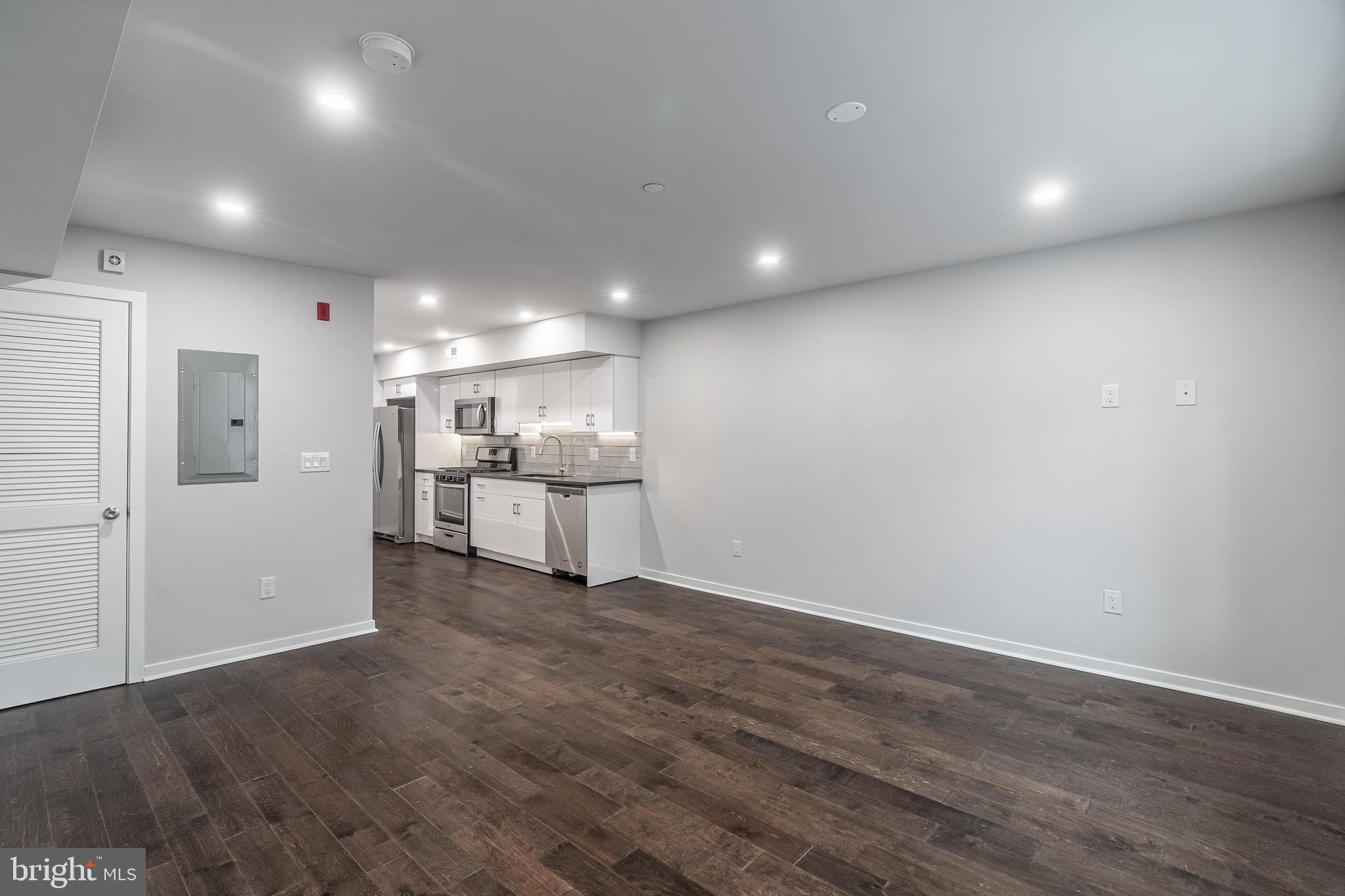 752 South 8th Street, Unit 2 Philadelphia, PA 19147 - Photo 3 of 13