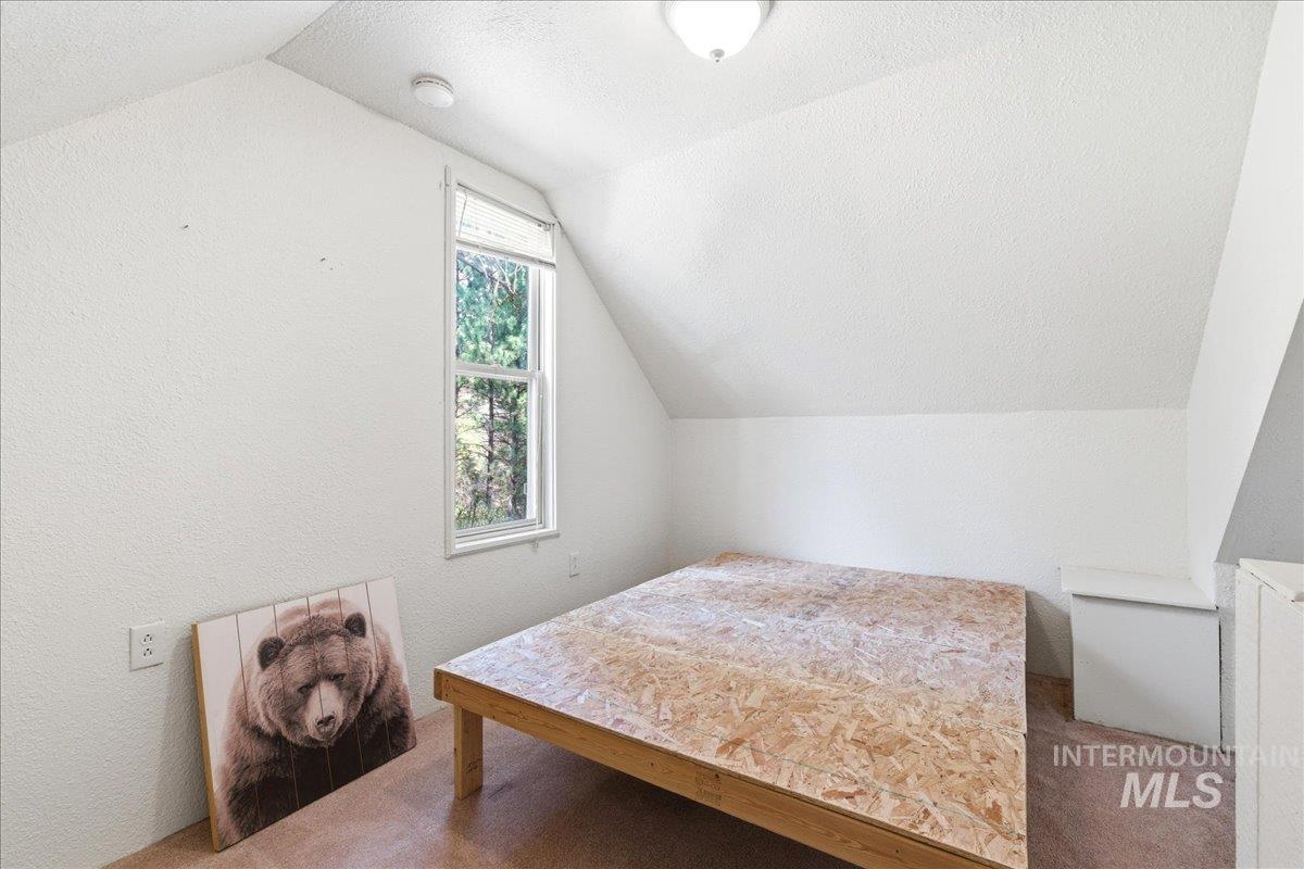 6 Rattlesnake Road Boise, ID 83716 - Photo 10 of 32