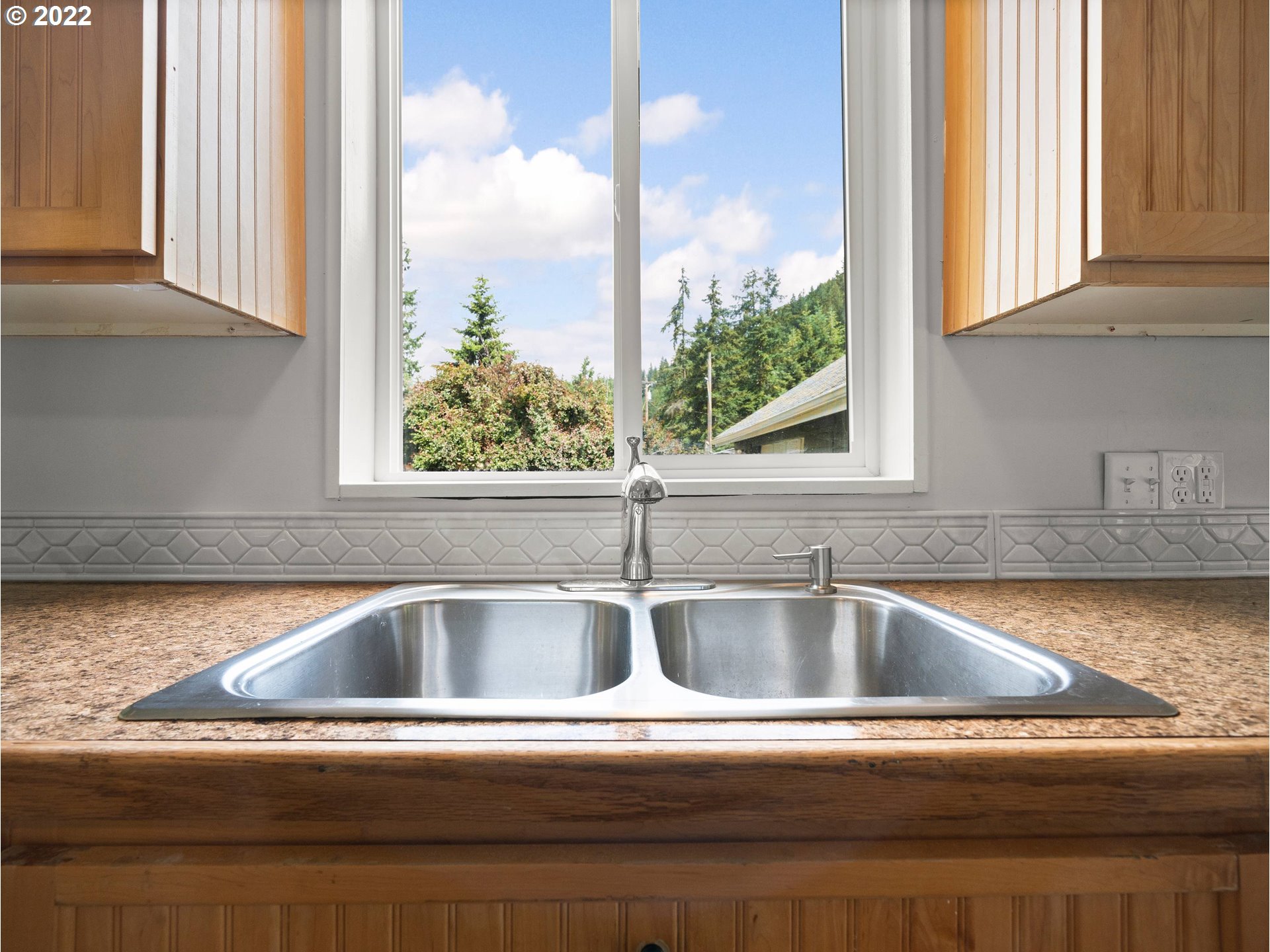 37863 Row River Road Dorena, OR 97434 - Photo 11 of 25 a close view of sink and tap