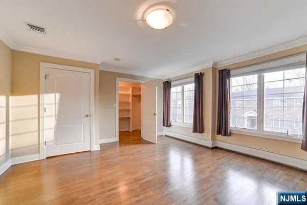 $5,100 | 31 Skymark Court, Unit 31, Upper Saddle River, NJ 07458