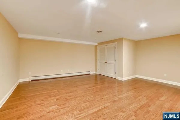 $5,100 | 31 Skymark Court, Unit 31, Upper Saddle River, NJ 07458