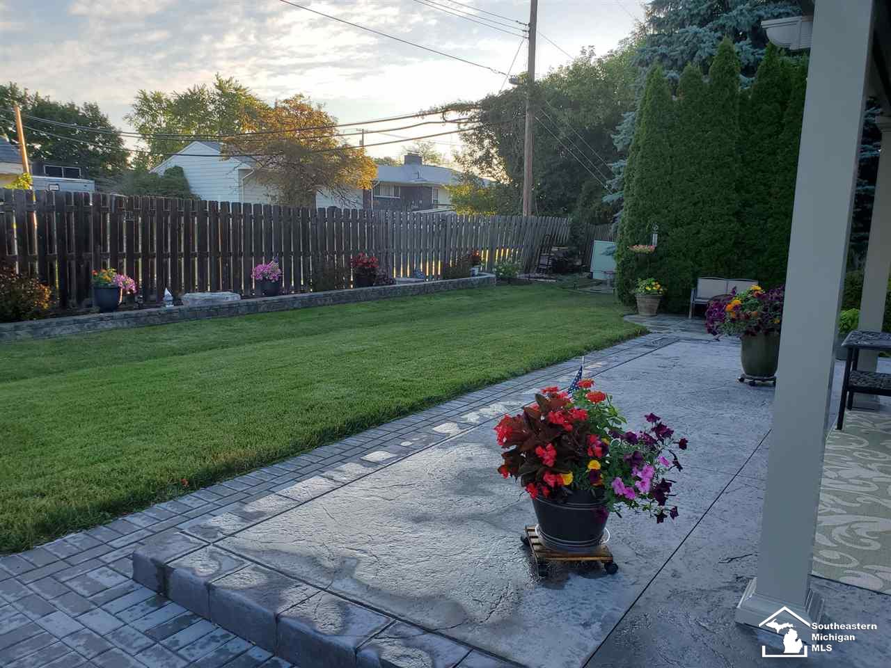 39522 Squire Road Novi, MI 48375 - Photo 41 of 54