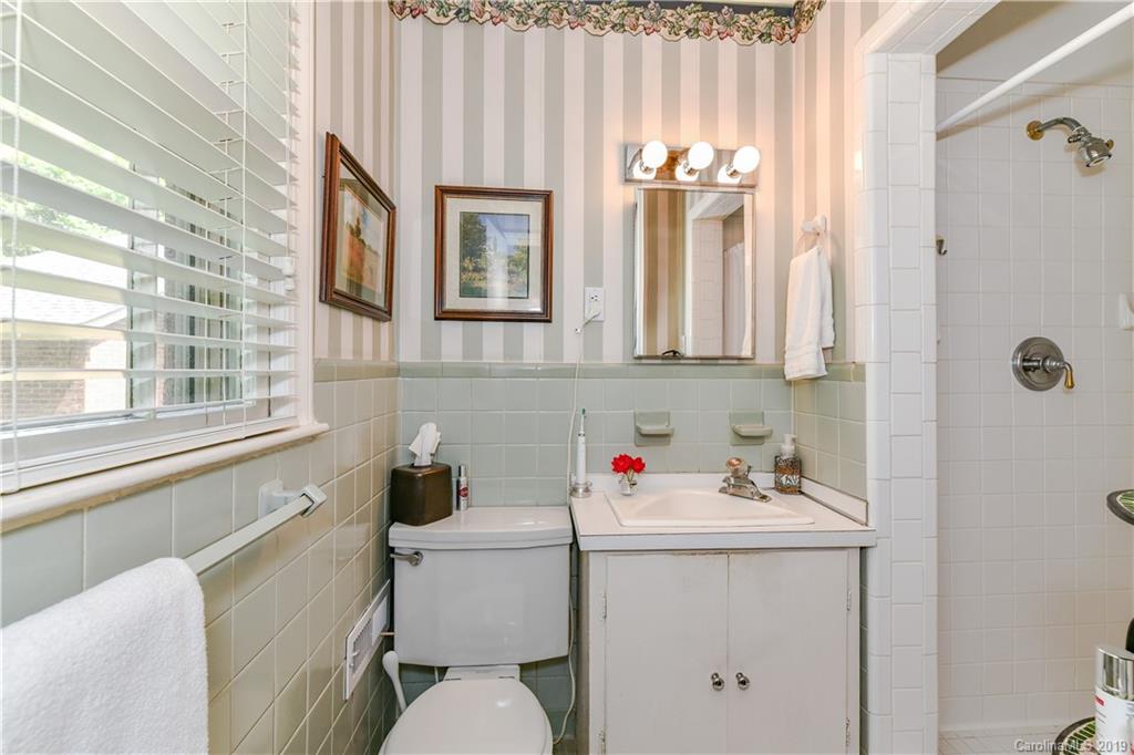 5568 Robinhood Road Charlotte, NC 28211 - Photo 16 of 21 Gallery Image 16