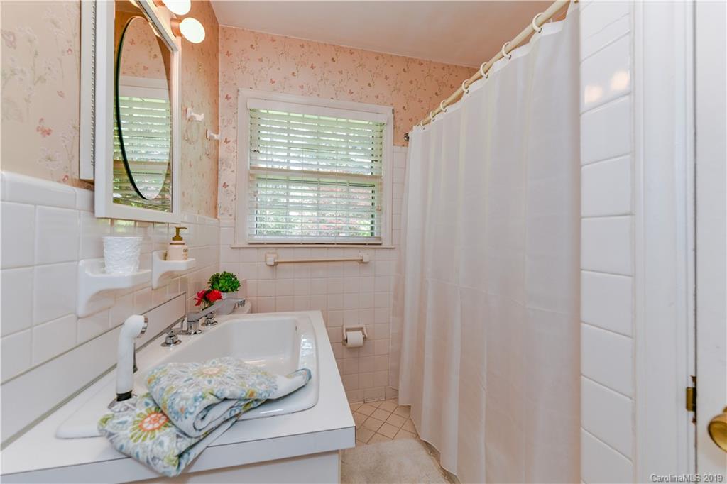 5568 Robinhood Road Charlotte, NC 28211 - Photo 19 of 21 Gallery Image 19
