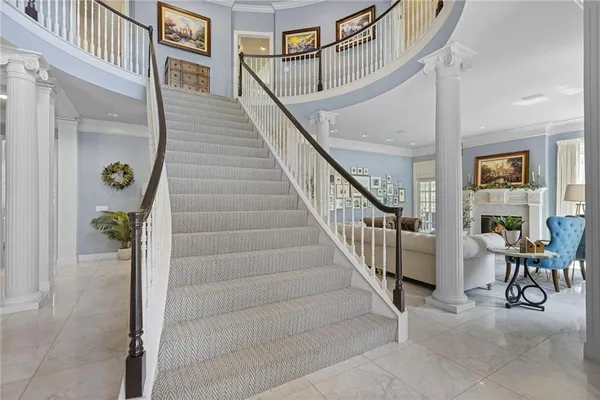 $2,195,000 | 16931 South Highland Ridge Drive, Loch Lloyd, MO 64012
