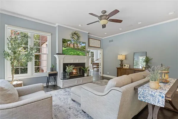 $2,195,000 | 16931 South Highland Ridge Drive, Loch Lloyd, MO 64012