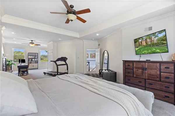 $2,195,000 | 16931 South Highland Ridge Drive, Loch Lloyd, MO 64012