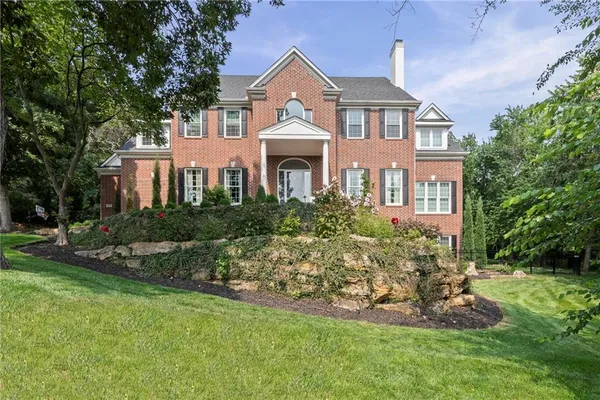 $2,195,000 | 16931 South Highland Ridge Drive, Loch Lloyd, MO 64012