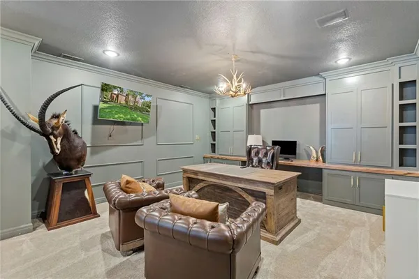 $2,195,000 | 16931 South Highland Ridge Drive, Loch Lloyd, MO 64012
