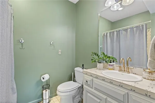 $2,195,000 | 16931 South Highland Ridge Drive, Loch Lloyd, MO 64012
