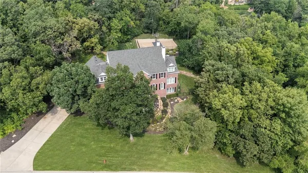 $2,195,000 | 16931 South Highland Ridge Drive, Loch Lloyd, MO 64012