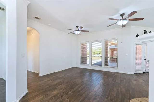 a picture of a black and white wall