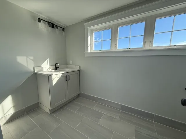 $4,100 | 95 B Grant Street, Unit 3&4, Framingham, MA 01702