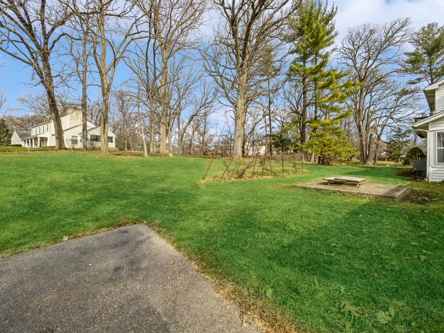 1762 West Palatine Road Palatine, IL 60067 - Photo 13 of 13 a view of a park with large trees