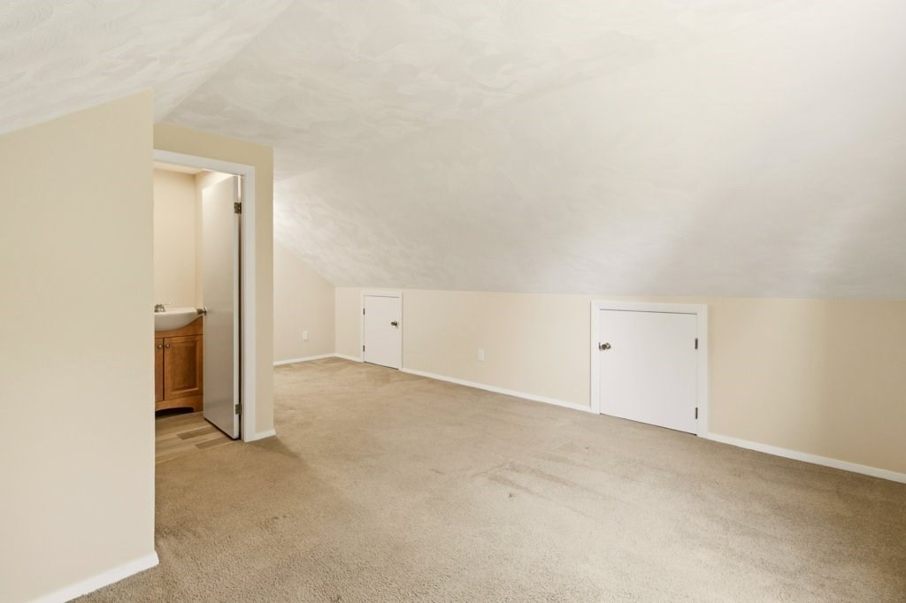125 Davis Road Westport, MA 02790 - Photo 24 of 41
