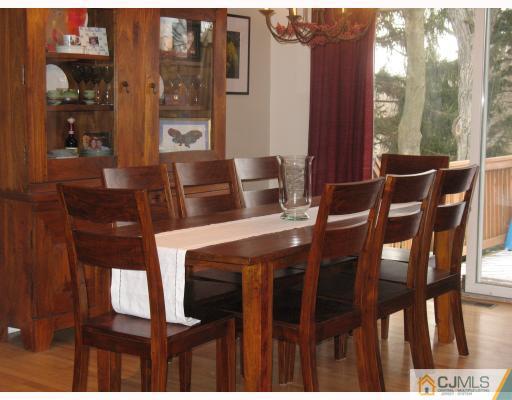 35 Whitehall Road East Brunswick, NJ 08816 - Photo 4 of 10 Gallery Image 4