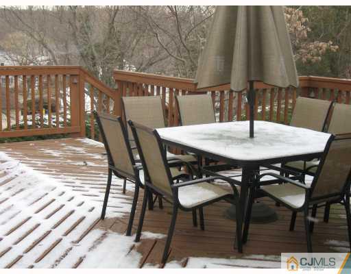 35 Whitehall Road East Brunswick, NJ 08816 - Photo 9 of 10 Gallery Image 9