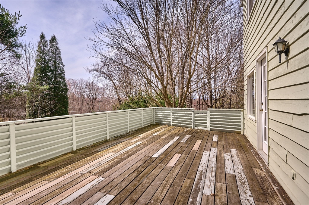 278 Middle Street Amherst, MA 01002 - Photo 11 of 42 Gallery Image 11