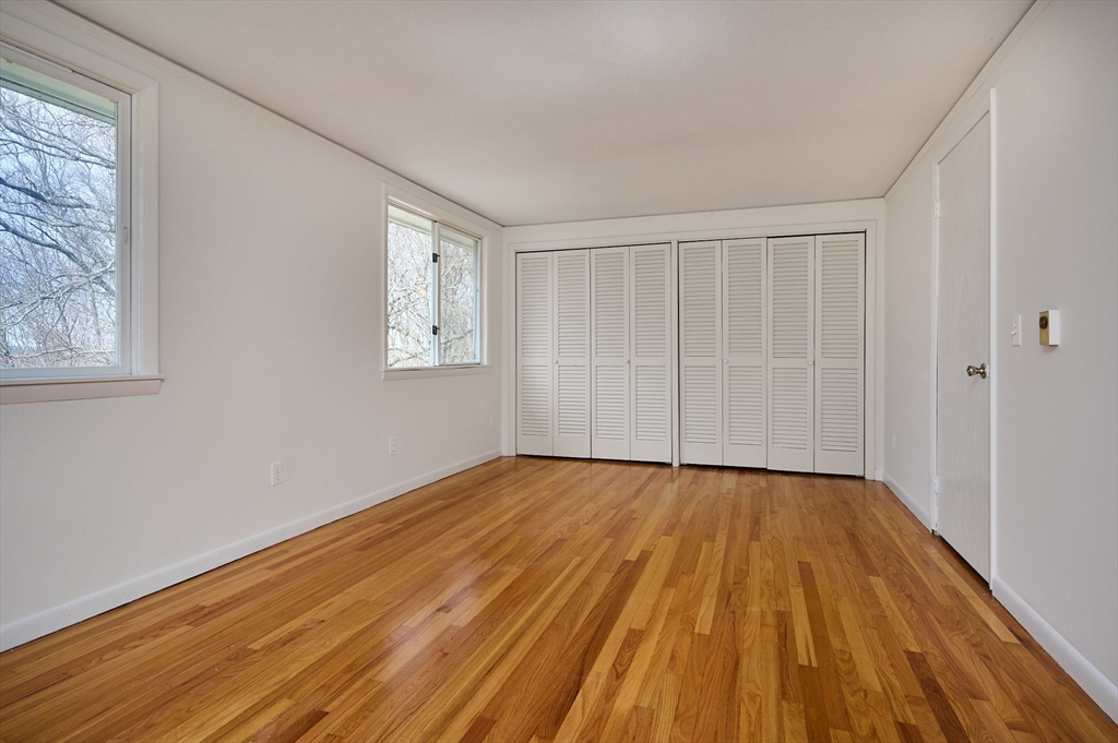 278 Middle Street Amherst, MA 01002 - Photo 19 of 42 Gallery Image 19