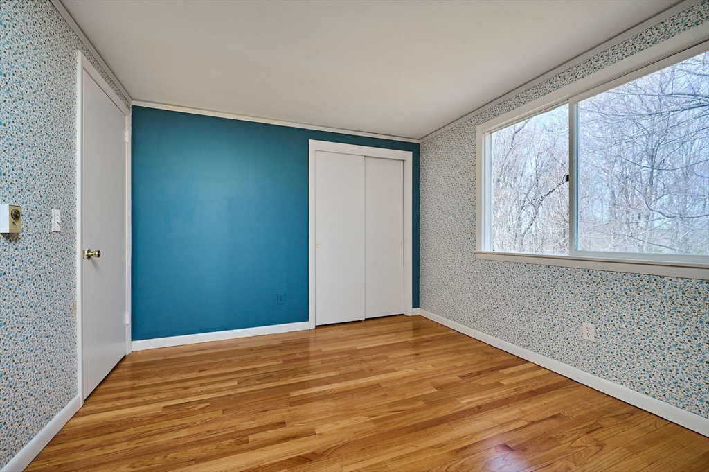 278 Middle Street Amherst, MA 01002 - Photo 23 of 42 Gallery Image 23