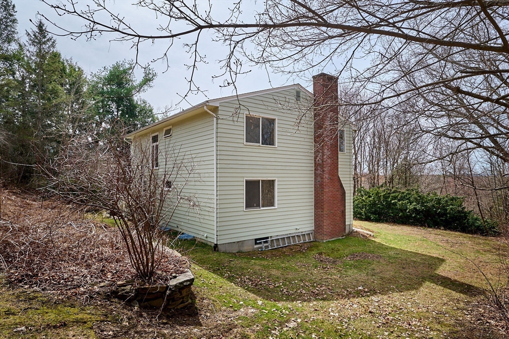 278 Middle Street Amherst, MA 01002 - Photo 29 of 42 Gallery Image 29