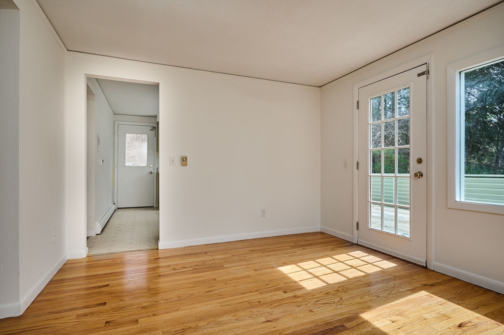 278 Middle Street Amherst, MA 01002 - Photo 8 of 42 Gallery Image 8