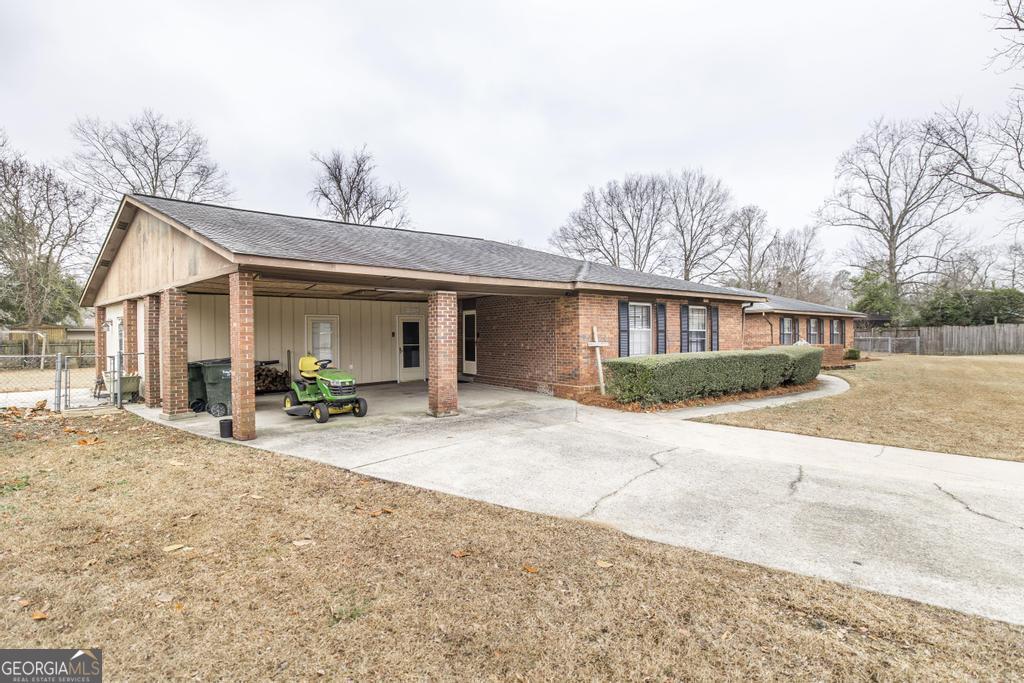 110 Mitchell Court Warner Robins, GA 31093 - Photo 5 of 38