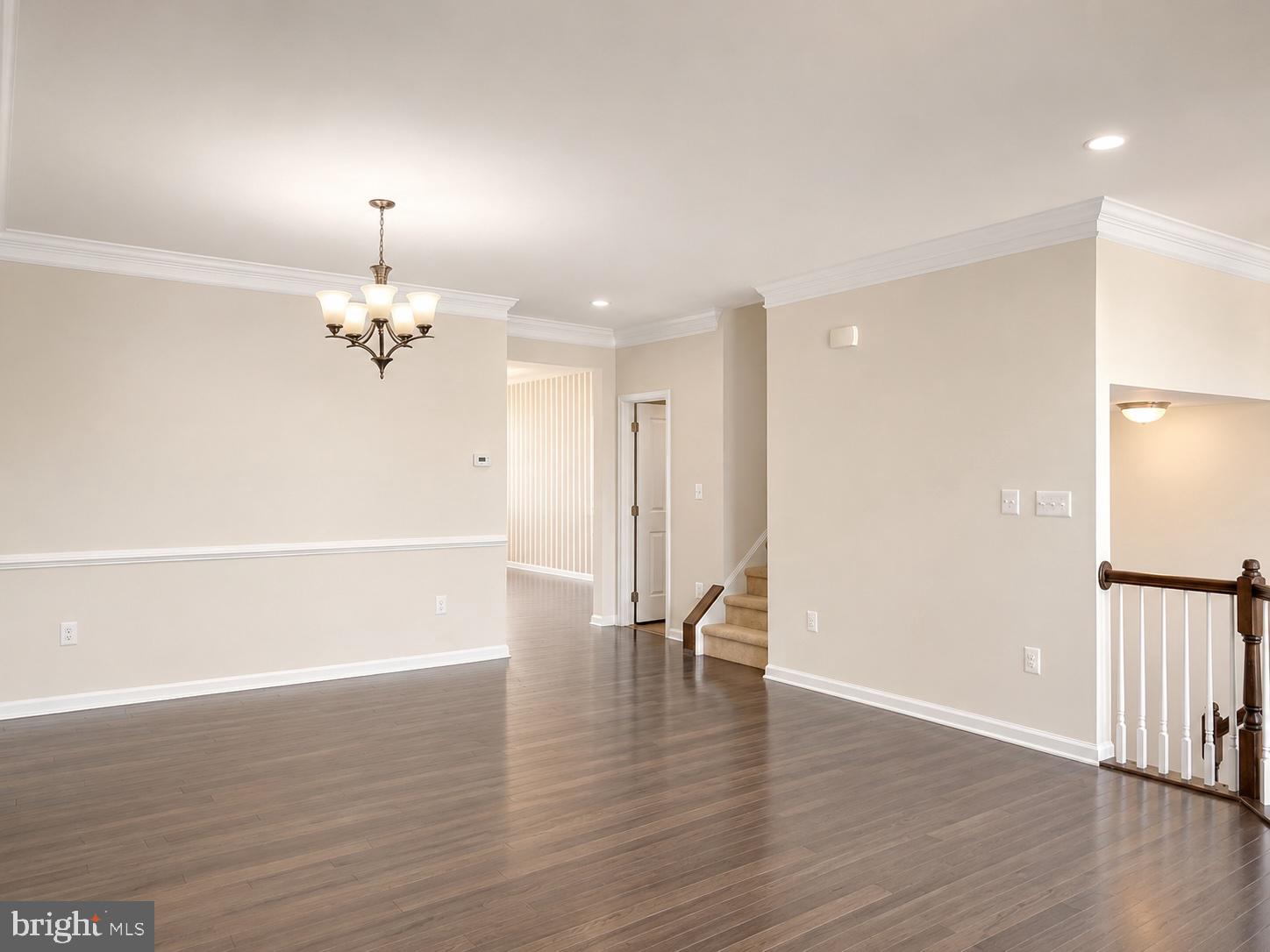 23480 Logans Ridge Terrace Ashburn, VA 20148 - Photo 8 of 55 Dining room