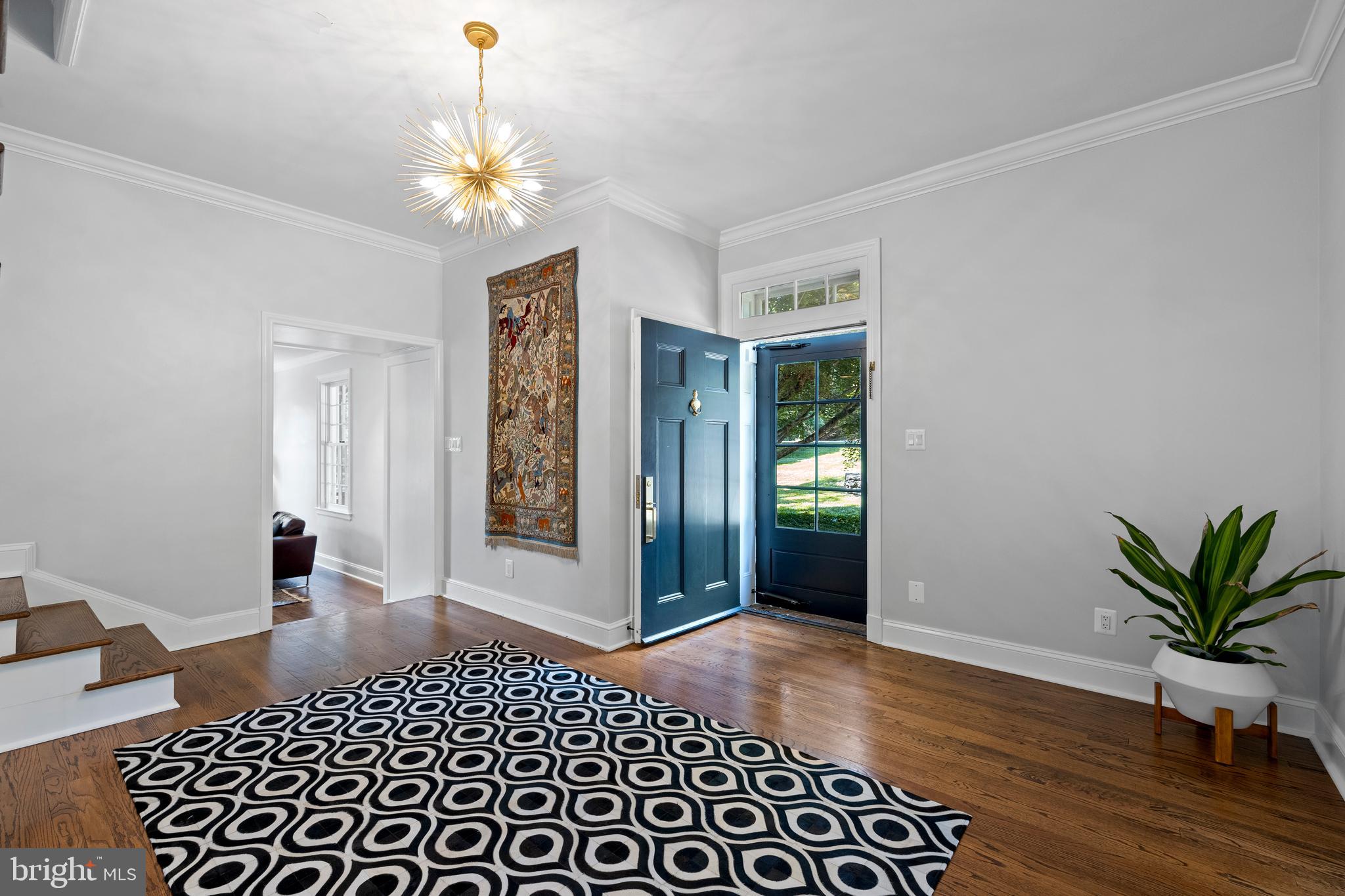 1003 Wagner Road Towson, MD 21204 - Photo 4 of 58 Foyer