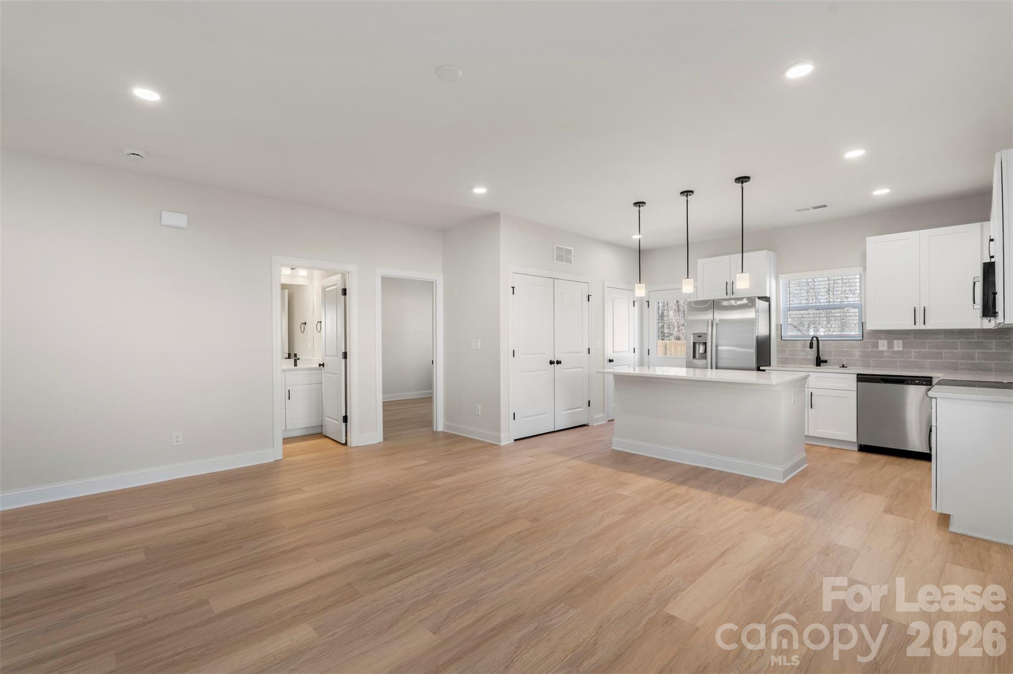 7805 Shadow Lawn Road Charlotte, NC 28269 - Photo 12 of 27