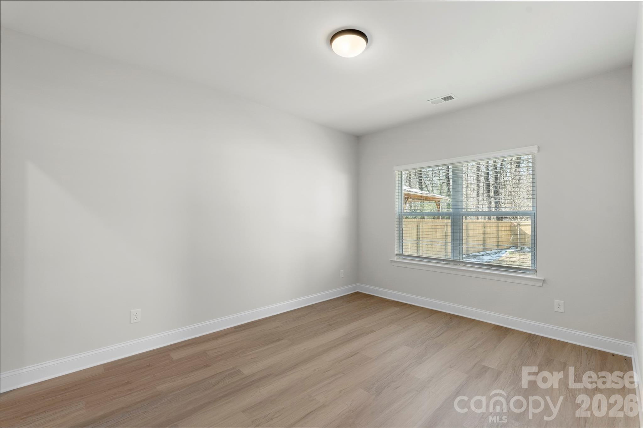 7805 Shadow Lawn Road Charlotte, NC 28269 - Photo 19 of 27