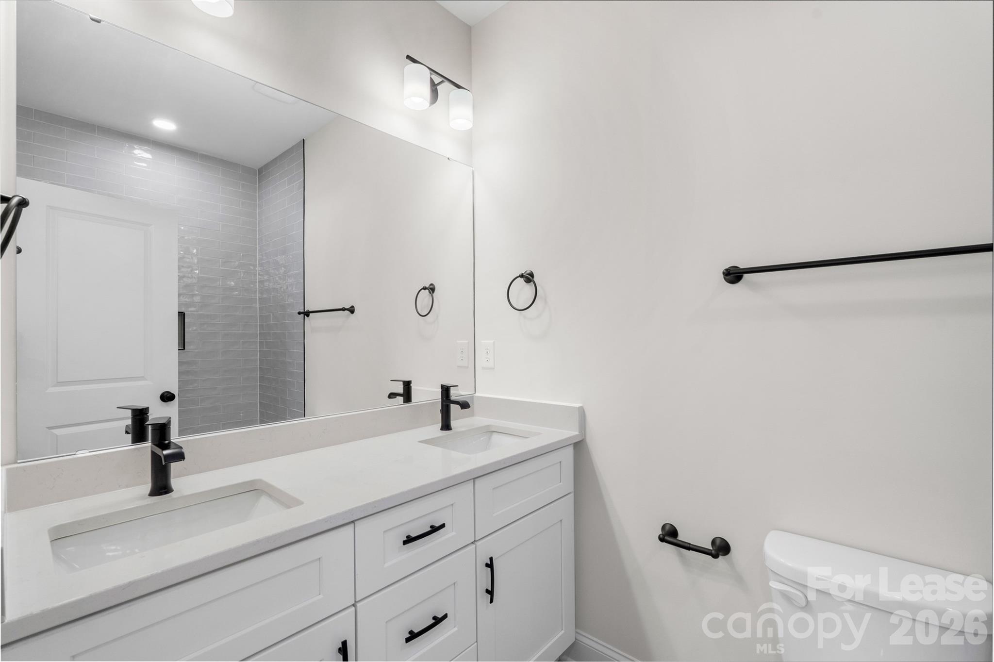 7805 Shadow Lawn Road Charlotte, NC 28269 - Photo 6 of 27