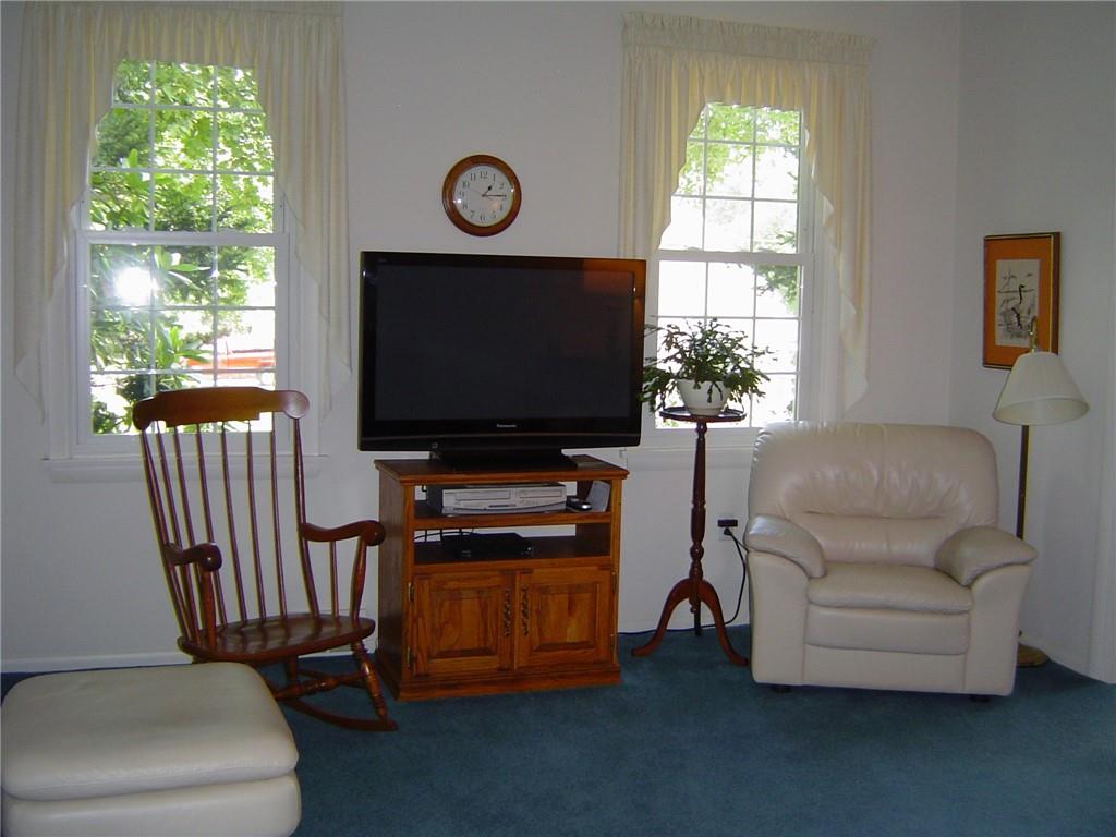 625 Tuscarawas Road Beaver, PA 15009 - Photo 5 of 25 Gallery Image 5